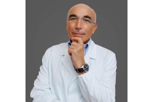 specialisti in chirurgia plastica - Dott. Maurizio Bruno Nava